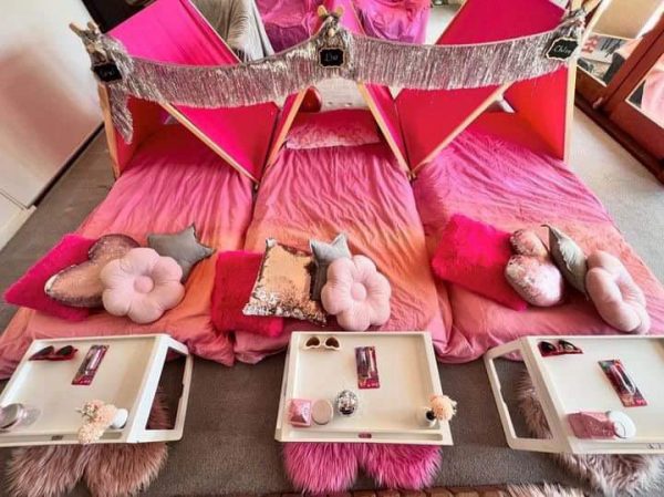 DIY Teepee Tents-Pretty In Hot Pink